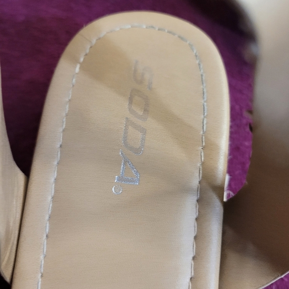 Soda Cheetah Platform Sandals with Buckle Closure, Womens Size 10 - Picture 7 of 10